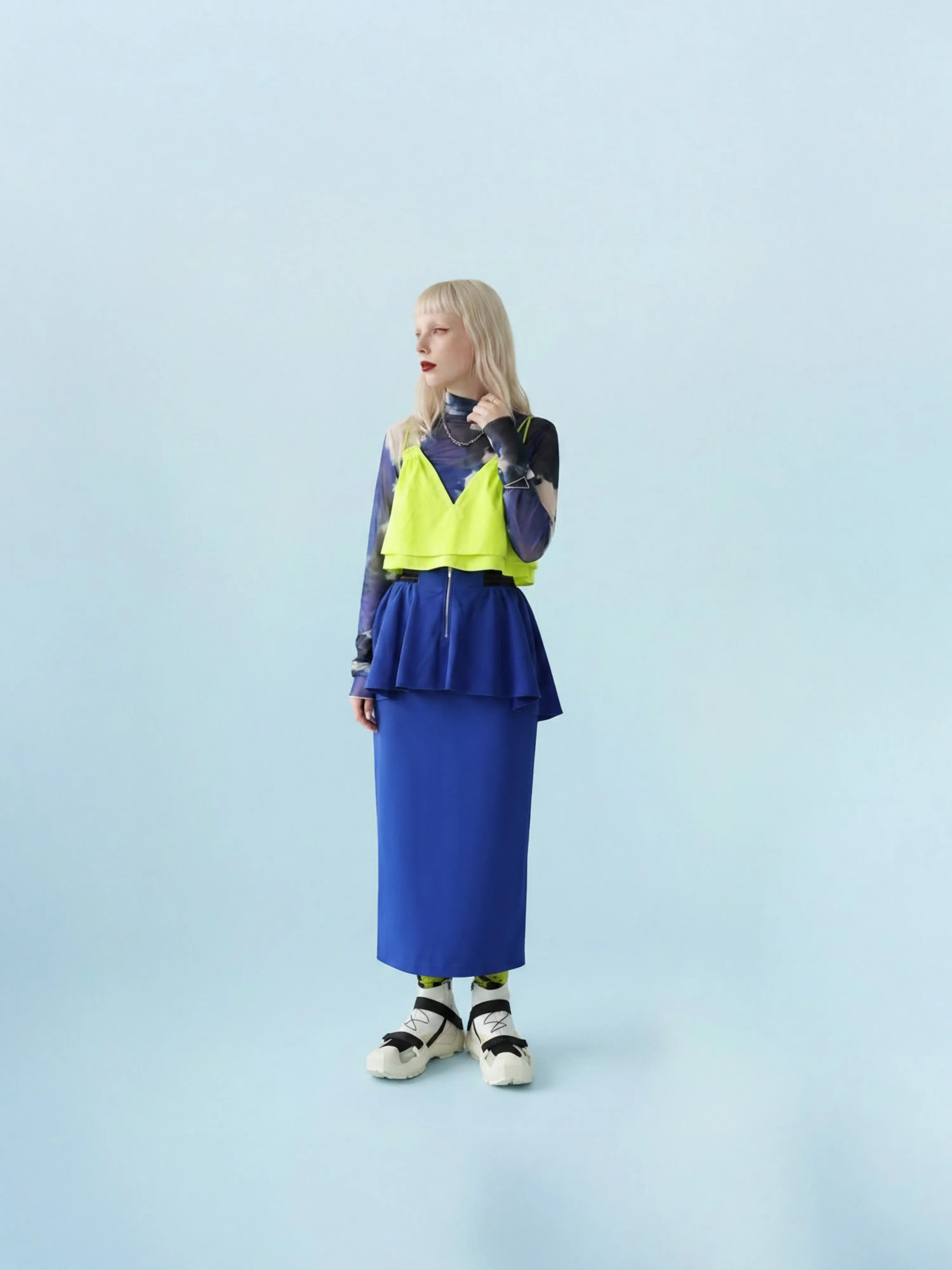 LOOK 04